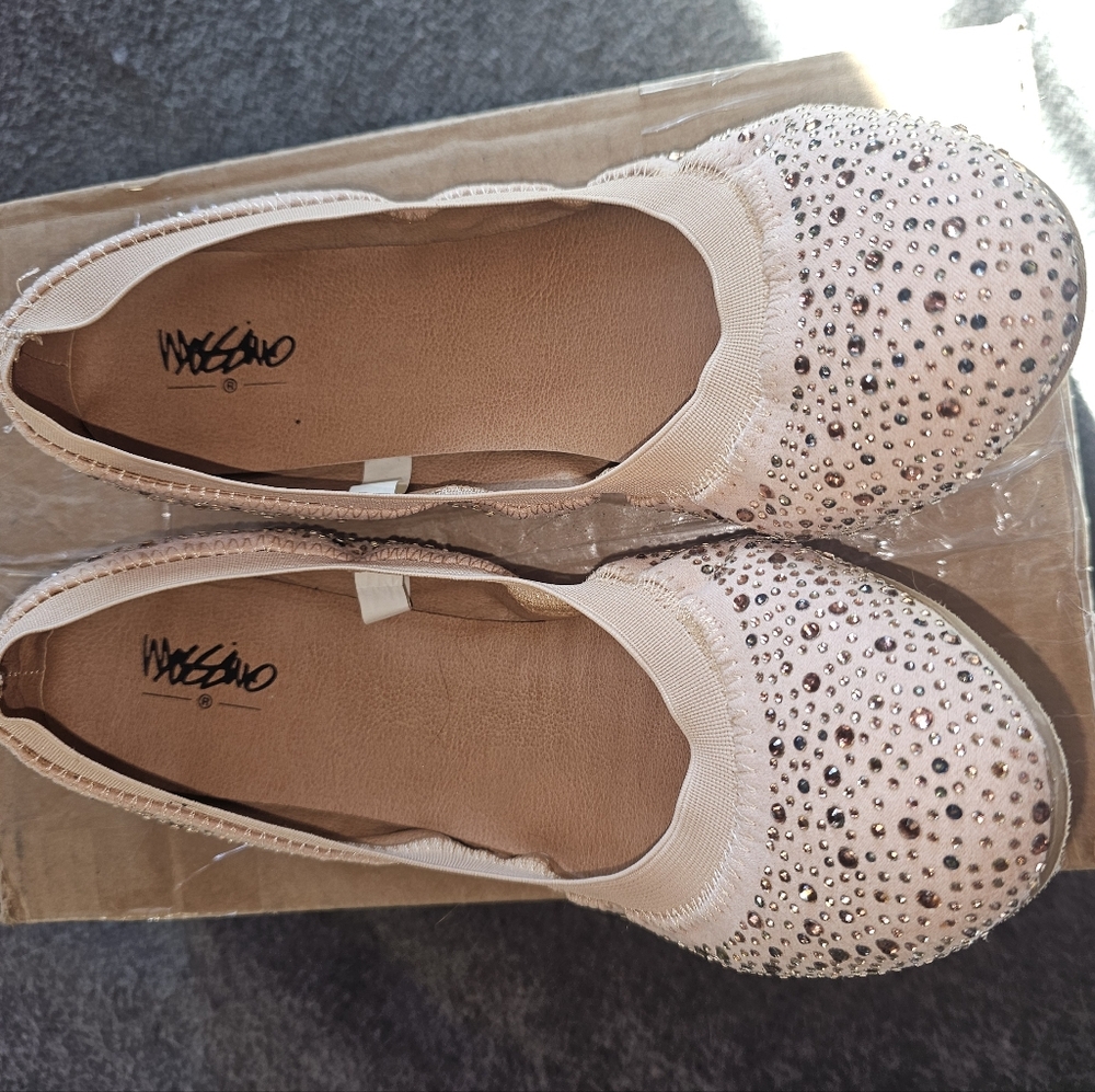 Mossimo Supply Co. Beige Sparkle Flats